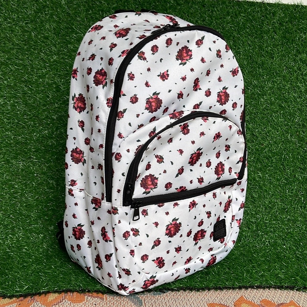 VANS Ranger 2 Prints Roses White Women's Backpack VN0A7UFM3KS
NWT - Picture 2 of 16
